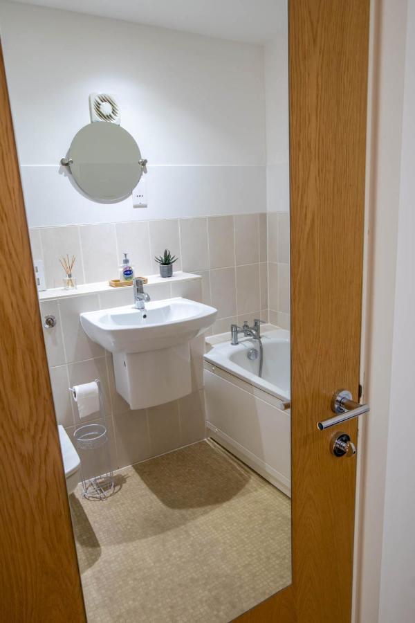 The Chaucer - Modern 3 Bed Home With Parking Close To City Centre Canterbury Bagian luar foto