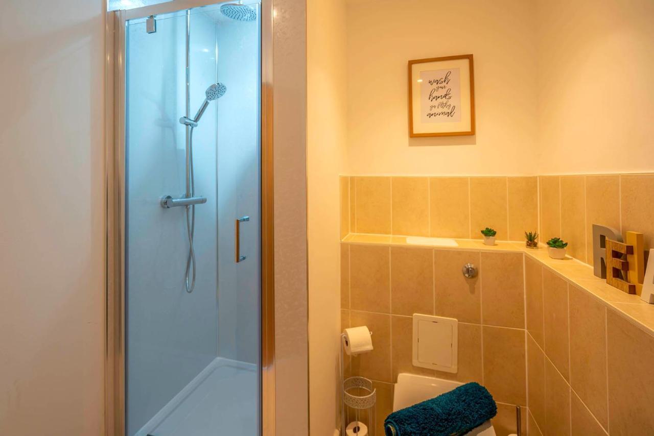 The Chaucer - Modern 3 Bed Home With Parking Close To City Centre Canterbury Bagian luar foto